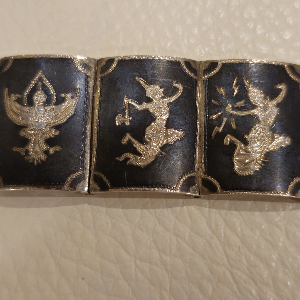 Vintage Sterling Silver Siam Bracelet - Picture 7 of 10